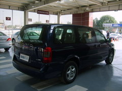2006款 2.5 CT舒适版 1 7座