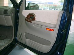 2006款 2.5 CT舒適版 1 7座