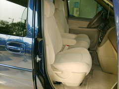 2006款 2.5 CT舒适版 1 7座