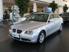 2010款 3.0L AT V6 Royal Saloon 尊享版