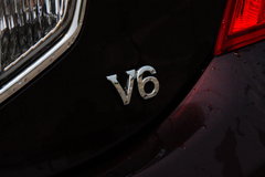 2010款 3.0L AT V6 Royal Saloon 尊享版