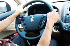 2010款 3.0L AT V6 Royal Saloon 尊享版