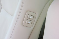2010款 3.0L AT V6 Royal Saloon 尊享版