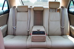 2010款 3.0L AT V6 Royal Saloon 尊享版