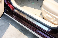 2010款 3.0L AT V6 Royal Saloon 尊享版