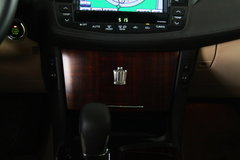 2010款 3.0L AT V6 Royal Saloon 尊享版