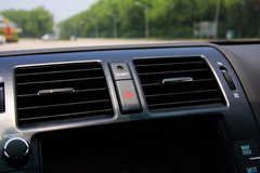 2010款 3.0L AT V6 Royal Saloon 尊享版