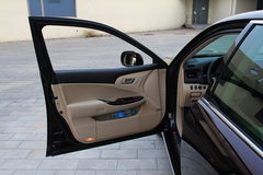 2010款 3.0L AT V6 Royal Saloon 尊享版