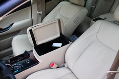 2010款 3.0L AT V6 Royal Saloon 尊享版