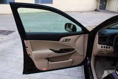 2010款 3.0L AT V6 Royal Saloon 尊享版