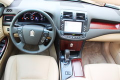 2010款 3.0L AT V6 Royal Saloon 尊享版