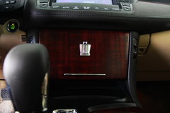 2010款 3.0L AT V6 Royal Saloon 尊享版