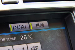 2010款 3.0L AT V6 Royal Saloon 尊享版