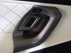 2004款 5.0L 手动 