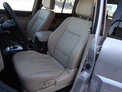 2010款 3.0L 自动 精英版7座