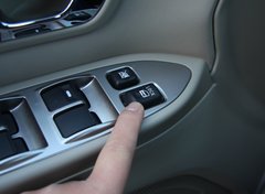 2010款 3.0L 自动 精英版7座