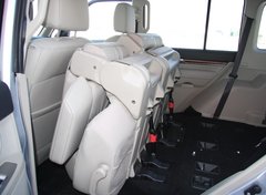 2010款 3.0L 自动 精英版7座