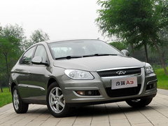 2010款 2.0L 自动 三厢尊贵型