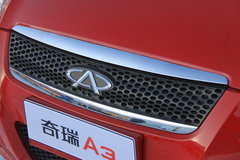 2010款 2.0L 自动 三厢尊贵型
