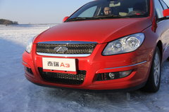 2010款 2.0L 自动 三厢尊贵型