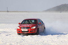 2010款 2.0L 自动 三厢尊贵型
