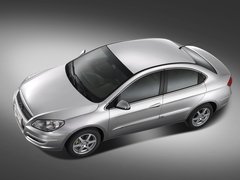 2010款 2.0L 自动 三厢尊贵型
