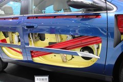 2010款 2.0L 自动 三厢尊贵型