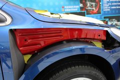 2010款 2.0L 自动 三厢尊贵型