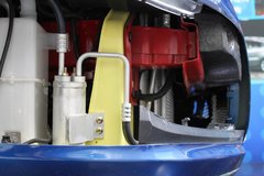 2010款 2.0L 自动 三厢尊贵型