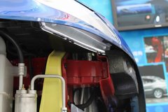 2010款 2.0L 自动 三厢尊贵型