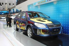 2010款 2.0L 自动 三厢尊贵型