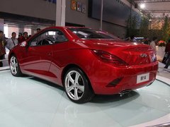 2010款 2.0L 自动 三厢尊贵型
