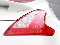 2010款 3.7 自动 Coupe