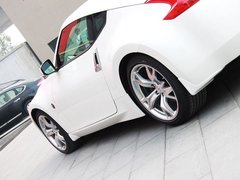 2010款 3.7 自动 Coupe