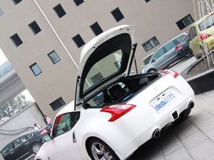 2010款 3.7 自动 Coupe