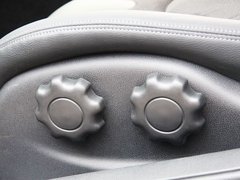 2010款 3.7 自动 Coupe