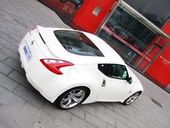 2010款 3.7 自动 Coupe