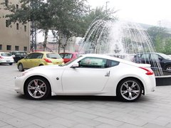 2010款 3.7 自动 Coupe