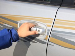 2010款 2.7L 手动 7座