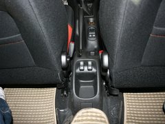2010款 1.4L 手动 运动型