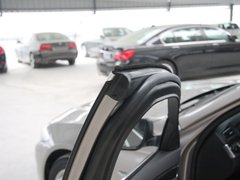 2011款 523i 2.5L 领先型