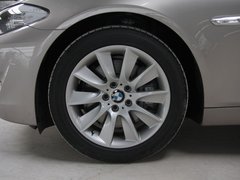 2011款 523i 2.5L 领先型