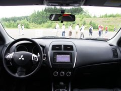 2010款 2.0 CVT 四驱 劲酷版5座
