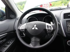 2010款 2.0 CVT 四驱 劲酷版5座