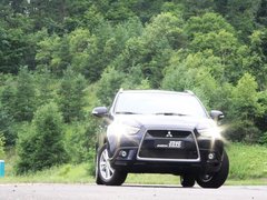 2010款 2.0 CVT 四驱 劲酷版5座