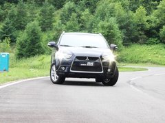 2010款 2.0 CVT 四驱 劲酷版5座