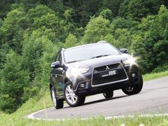 2010款 2.0 CVT 四驱 劲酷版5座