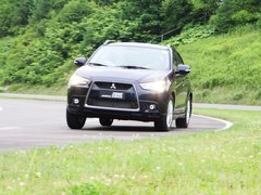 2010款 2.0 CVT 四驱 劲酷版5座