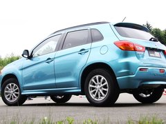 2010款 2.0 CVT 四驱 劲酷版5座