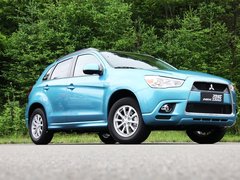 2010款 2.0 CVT 四驱 劲酷版5座